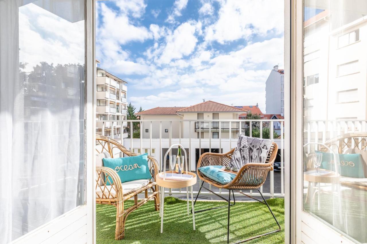 Waikiki Apartment เบียริตซ์ ภายนอก รูปภาพ